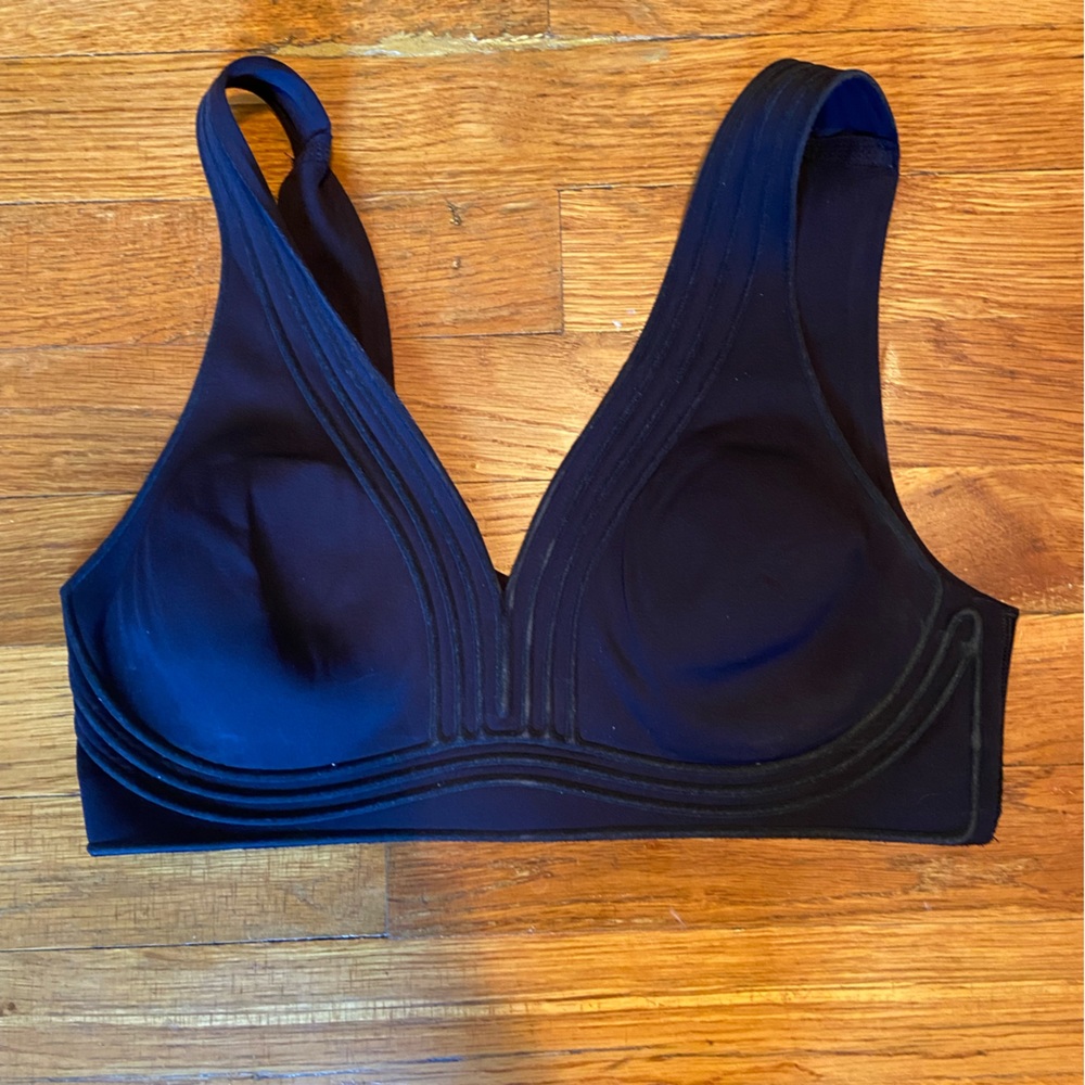 Lululemon bra